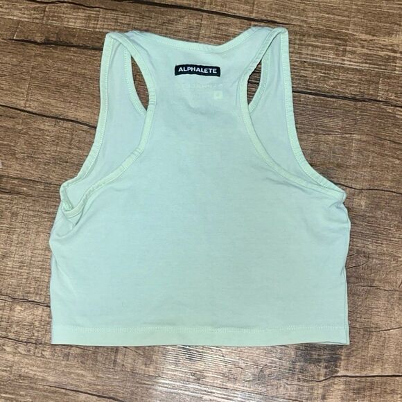 Alphalete mint green cropped tank - Picture 1 of 2